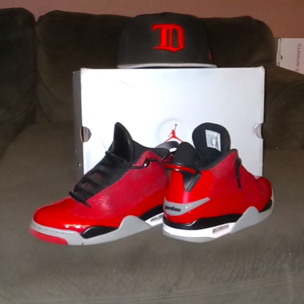 Jordan dub zero with matching snapback D hat